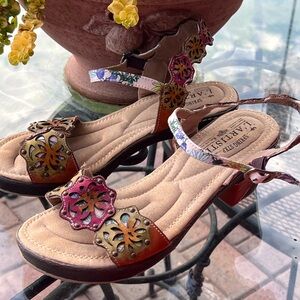 L'ATISTE Spring Step Floral  Multicolor Sandals